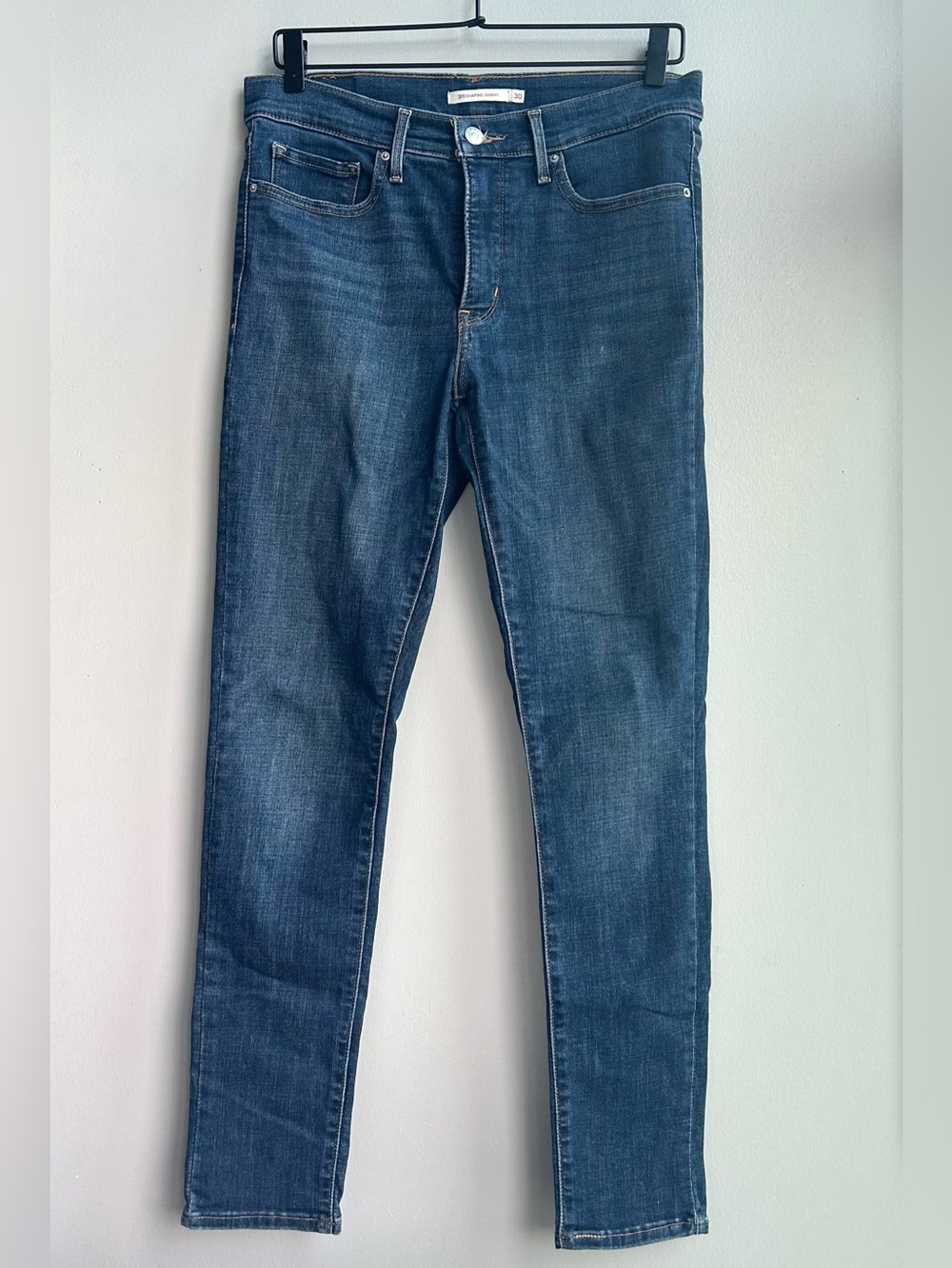 LEVI’S 301 shaping skinny jeans size 30
